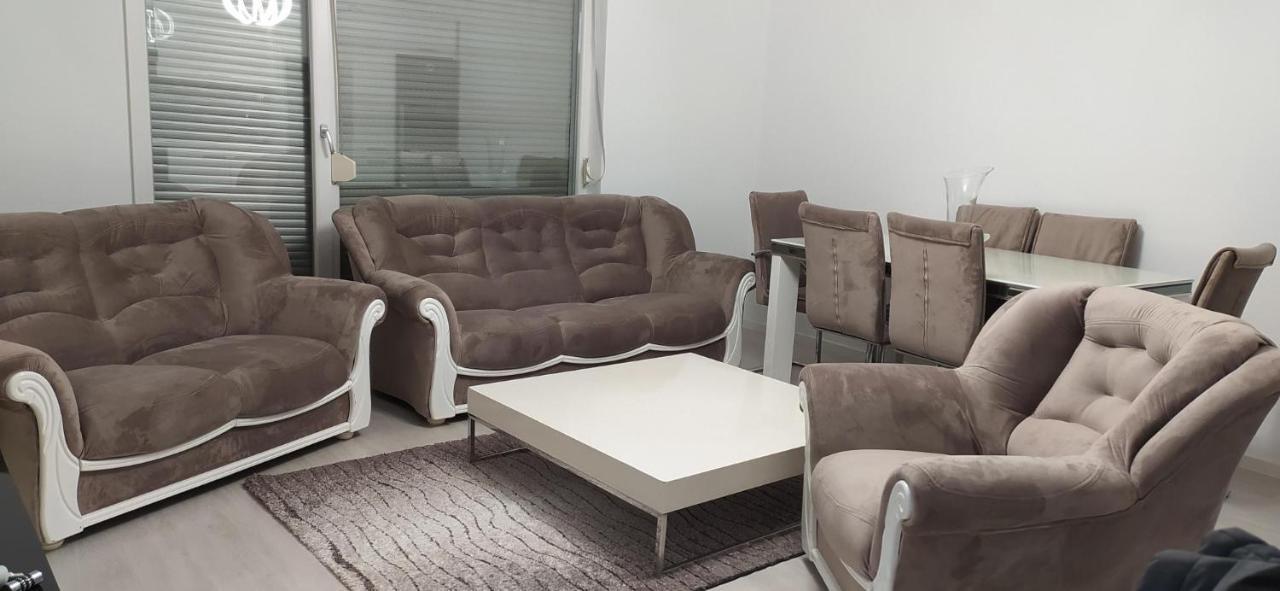 Lovely 2 Bedroom Condo In Gjilan. Extérieur photo